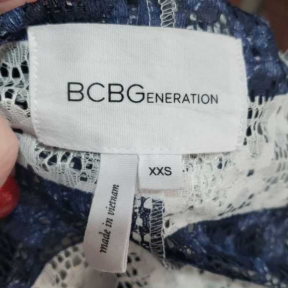 BCBGeneration eyelet lace wrap dresses with Tie, sz XXS - Picture 5 of 6